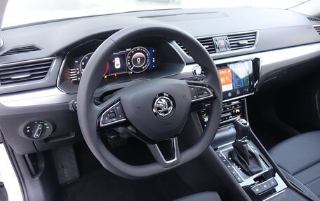 Skoda Superb, 2025 год, 3 690 000 рублей, 6 фотография