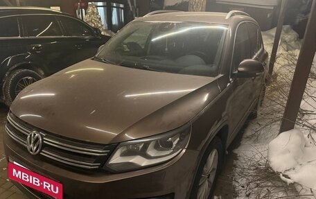 Volkswagen Tiguan I, 2014 год, 1 600 000 рублей, 2 фотография