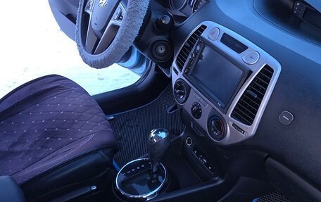 Hyundai i20 IB рестайлинг, 2010 год, 690 000 рублей, 11 фотография