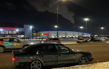 Mercedes-Benz E-Класс, 1996 год, 250 000 рублей, 2 фотография