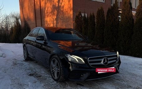 Mercedes-Benz E-Класс, 2019 год, 4 500 000 рублей, 4 фотография