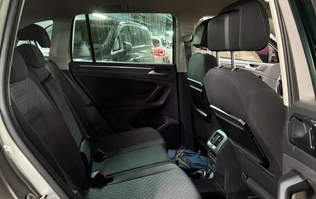 Volkswagen Tiguan II, 2017 год, 2 500 000 рублей, 21 фотография