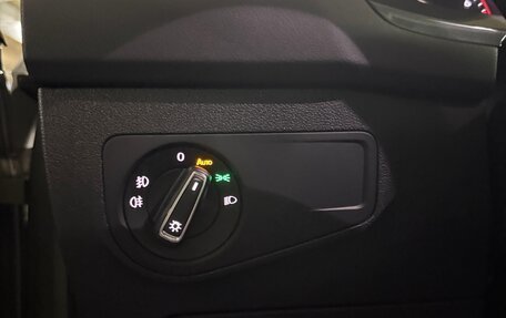 Volkswagen Tiguan II, 2017 год, 2 500 000 рублей, 29 фотография