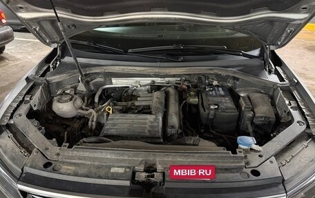 Volkswagen Tiguan II, 2017 год, 2 500 000 рублей, 39 фотография