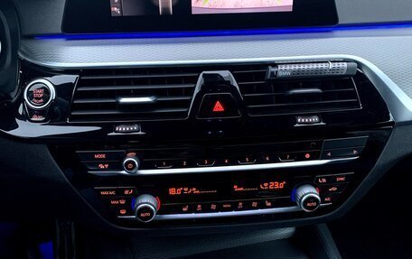 BMW 5 серия, 2019 год, 3 800 000 рублей, 11 фотография