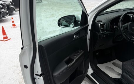 KIA Sportage IV рестайлинг, 2017 год, 2 300 000 рублей, 21 фотография