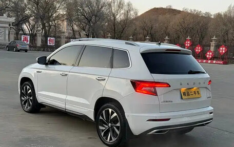 Skoda Karoq I, 2022 год, 2 040 000 рублей, 4 фотография