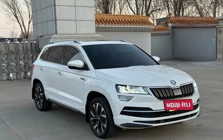 Skoda Karoq I, 2022 год, 2 040 000 рублей, 3 фотография