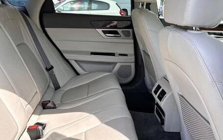 Jaguar XF II, 2016 год, 2 300 000 рублей, 21 фотография