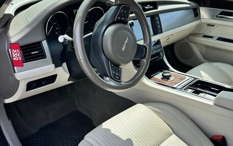 Jaguar XF II, 2016 год, 2 300 000 рублей, 25 фотография