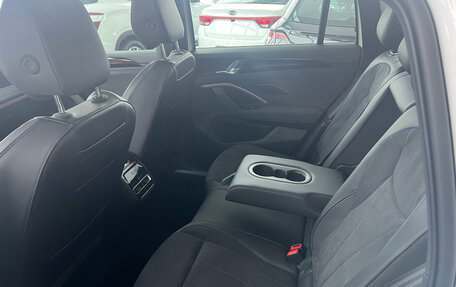 Volkswagen Tiguan, 2025 год, 5 300 000 рублей, 15 фотография