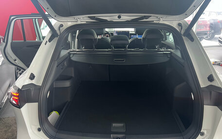 Volkswagen Tiguan, 2025 год, 5 300 000 рублей, 17 фотография