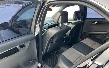 Mercedes-Benz C-Класс, 2011 год, 1 350 000 рублей, 21 фотография