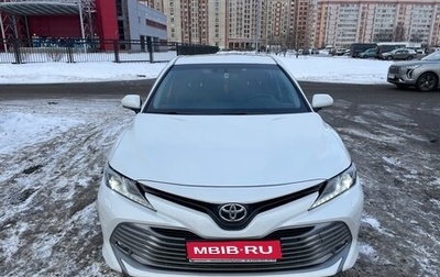 Toyota Camry, 2019 год, 2 850 000 рублей, 1 фотография