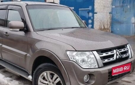 Mitsubishi Pajero IV, 2013 год, 2 400 000 рублей, 1 фотография