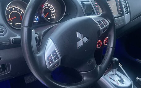 Mitsubishi Outlander III рестайлинг 3, 2012 год, 1 750 000 рублей, 17 фотография