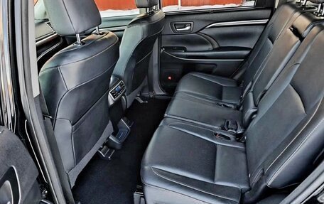 Toyota Highlander III, 2015 год, 3 100 000 рублей, 13 фотография