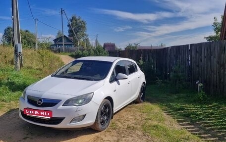 Opel Astra J, 2011 год, 500 000 рублей, 2 фотография