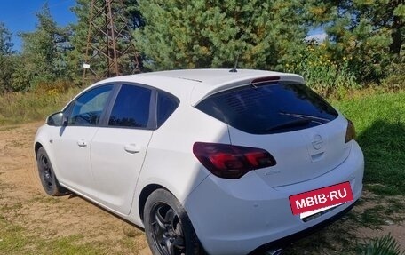 Opel Astra J, 2011 год, 500 000 рублей, 3 фотография