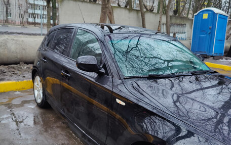 BMW 1 серия, 2011 год, 800 000 рублей, 7 фотография