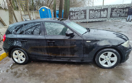 BMW 1 серия, 2011 год, 800 000 рублей, 10 фотография