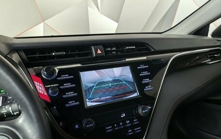 Toyota Camry, 2020 год, 3 200 000 рублей, 21 фотография