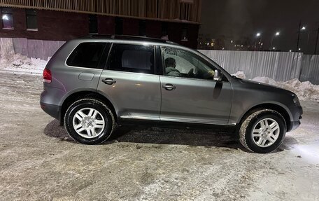 Volkswagen Touareg III, 2005 год, 750 000 рублей, 8 фотография