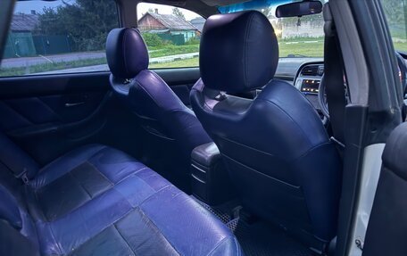 Subaru Legacy III, 2000 год, 300 000 рублей, 10 фотография