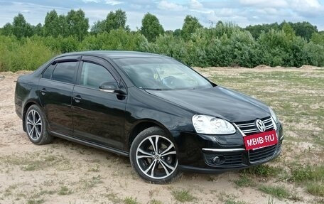 Volkswagen Jetta VI, 2010 год, 550 000 рублей, 2 фотография