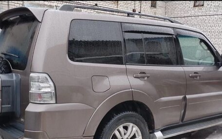 Mitsubishi Pajero IV, 2013 год, 2 400 000 рублей, 3 фотография