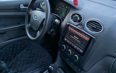 Ford Focus II рестайлинг, 2005 год, 260 000 рублей, 15 фотография