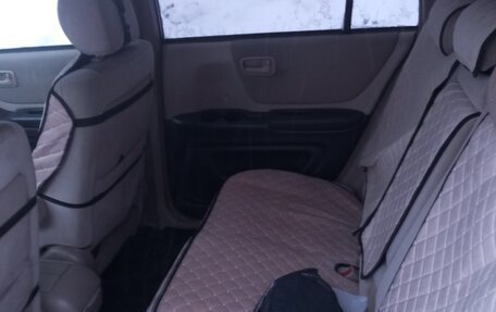 Toyota Highlander III, 2003 год, 1 150 000 рублей, 11 фотография