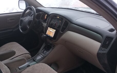 Toyota Highlander III, 2003 год, 1 150 000 рублей, 23 фотография