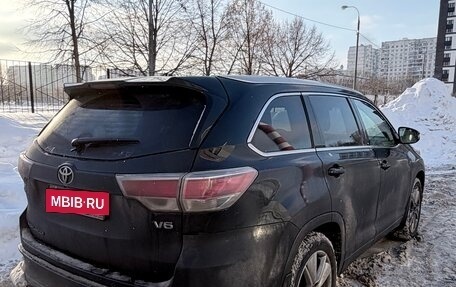 Toyota Highlander III, 2014 год, 3 150 000 рублей, 3 фотография