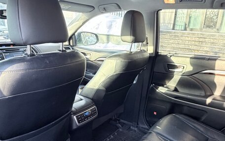 Toyota Highlander III, 2014 год, 3 150 000 рублей, 8 фотография