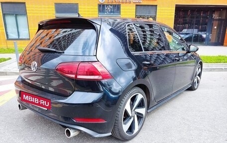 Volkswagen Golf GTI VII, 2018 год, 2 400 000 рублей, 8 фотография