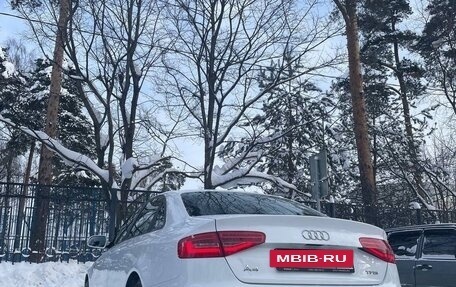 Audi A4, 2014 год, 1 850 000 рублей, 3 фотография