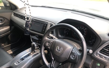 Honda Vezel, 2014 год, 1 525 000 рублей, 13 фотография