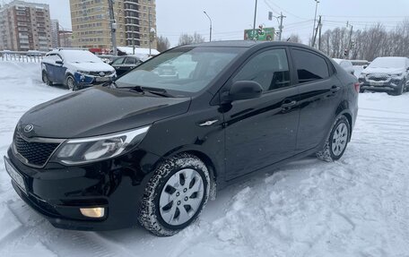 KIA Rio III рестайлинг, 2017 год, 990 000 рублей, 1 фотография