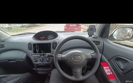 Toyota FunCargo, 2004 год, 620 000 рублей, 1 фотография