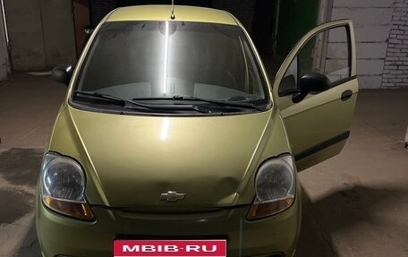 Chevrolet Spark III, 2009 год, 300 000 рублей, 1 фотография