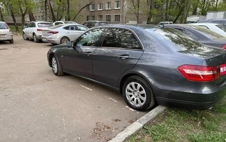 Mercedes-Benz E-Класс, 2010 год, 500 000 рублей, 1 фотография