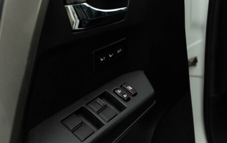 Toyota RAV4, 2019 год, 3 321 444 рублей, 19 фотография