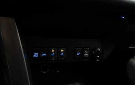 Toyota RAV4, 2019 год, 3 321 444 рублей, 22 фотография