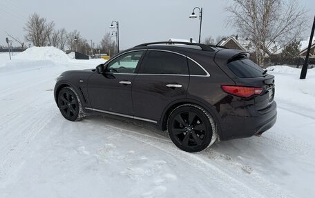 Infiniti QX70, 2017 год, 3 100 000 рублей, 7 фотография