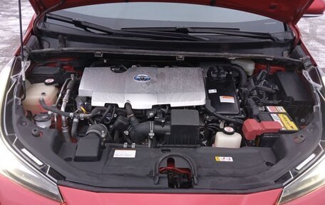 Toyota Prius IV XW50, 2019 год, 2 500 000 рублей, 11 фотография