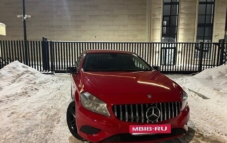 Mercedes-Benz A-Класс, 2014 год, 1 340 000 рублей, 2 фотография