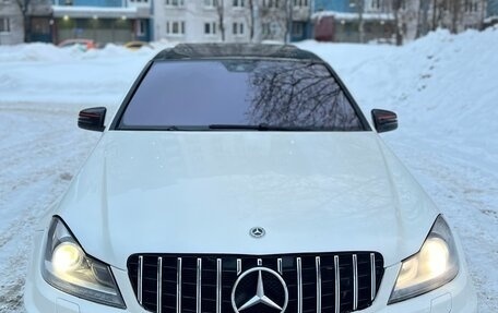 Mercedes-Benz C-Класс, 2011 год, 1 280 000 рублей, 3 фотография