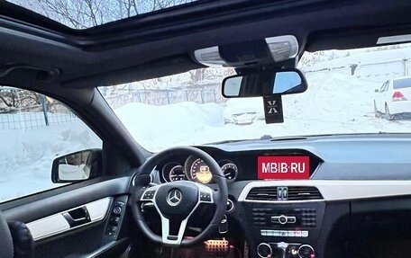 Mercedes-Benz C-Класс, 2011 год, 1 280 000 рублей, 10 фотография