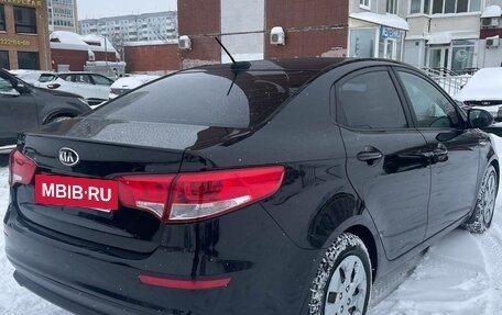 KIA Rio III рестайлинг, 2017 год, 990 000 рублей, 3 фотография